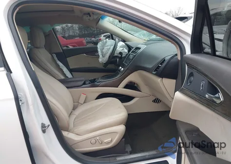 2020 Lincoln Nautilus Reserve z USA, uszkodzony, nr VIN 2LMPJ8K95LBL27468